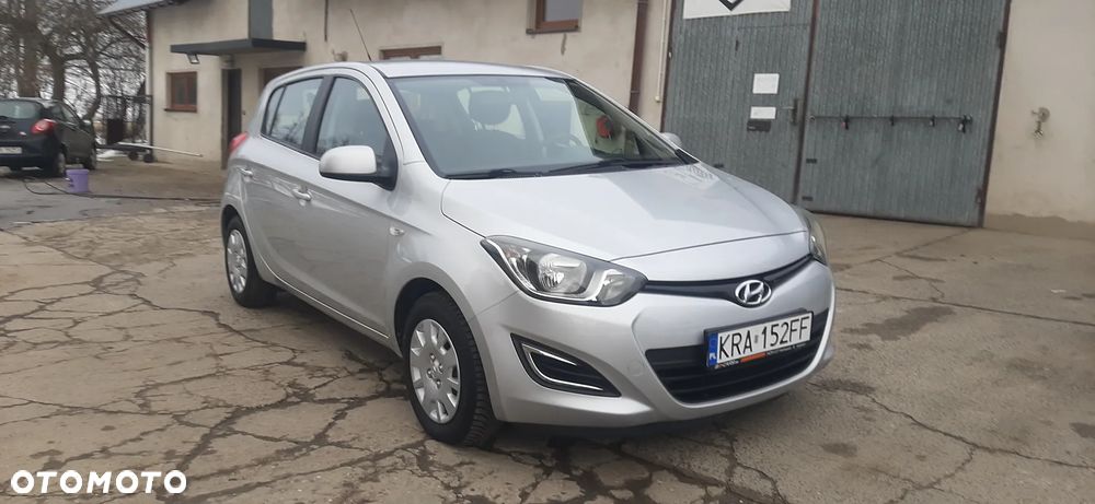 Hyundai i20 - 23