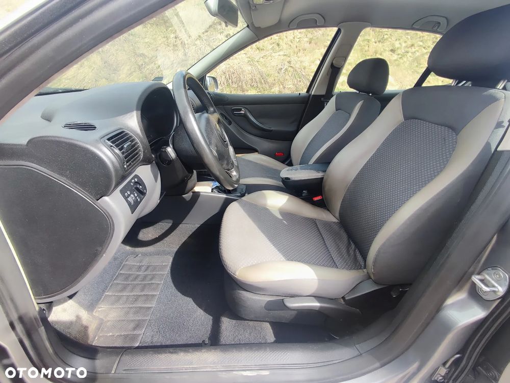 Seat Leon 1.9 TDI Spirit - 10