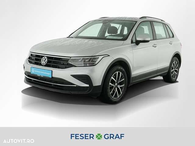 Volkswagen Tiguan - 1