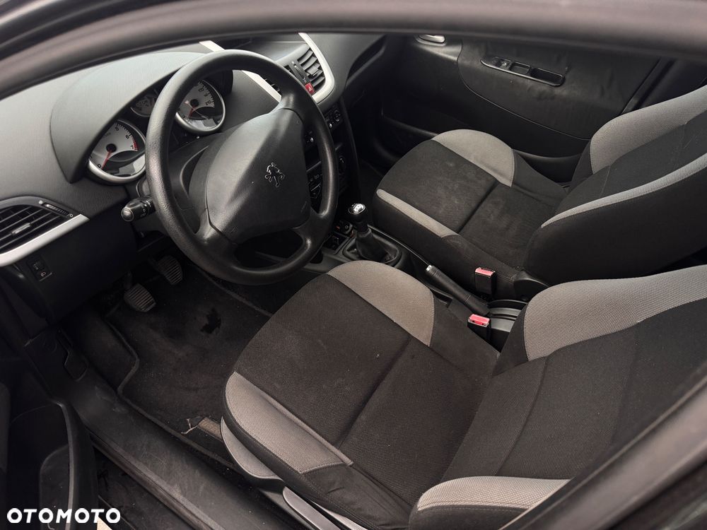 Peugeot 207 1.4 16V Sporty - 18