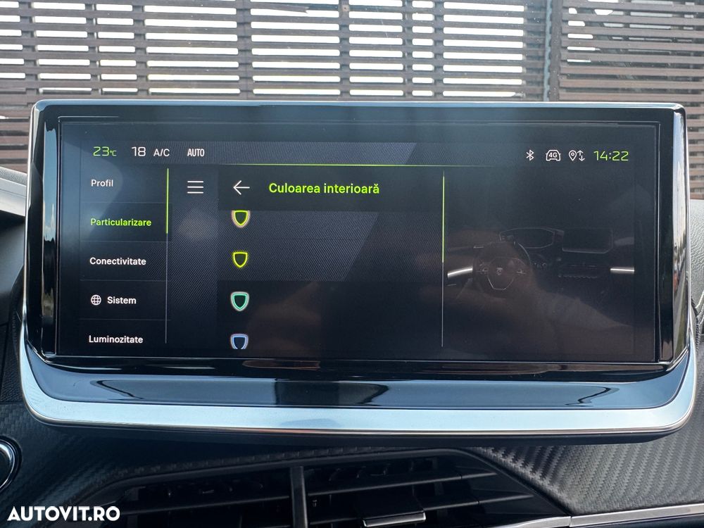 Peugeot 2008 PureTech 130 EAT8 GT - 31