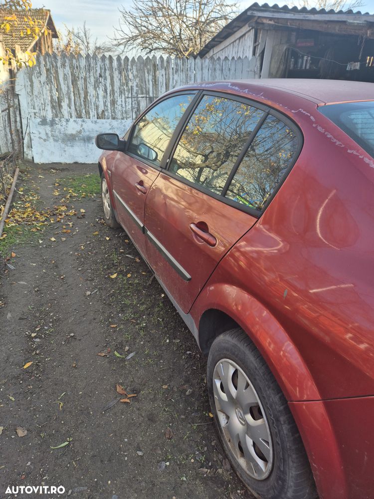 Renault Megane Sedan 1.5dCi SL Manager - 3