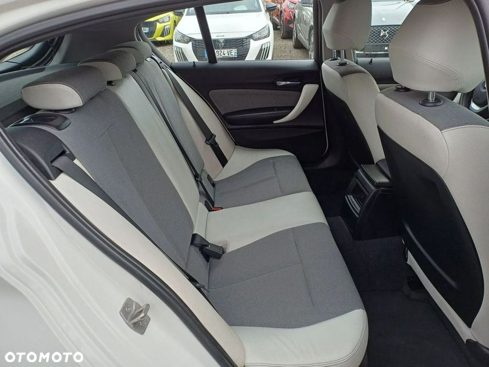 BMW Seria 1 116d EfficientDynamics Edition Sport Line - 12