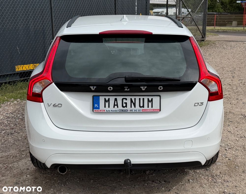 Volvo V60 D3 Drive-E Momentum - 29