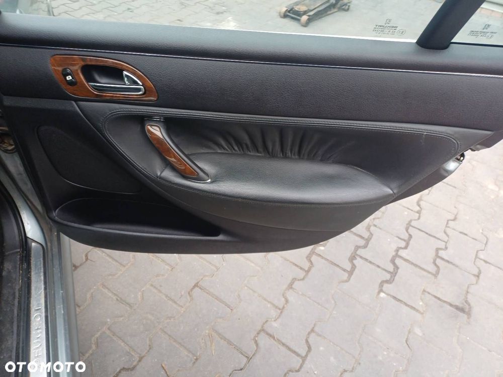 DRZWI KOMPLETNE PRAWY TYŁ PEUGEOT 607 I EZDC - 4
