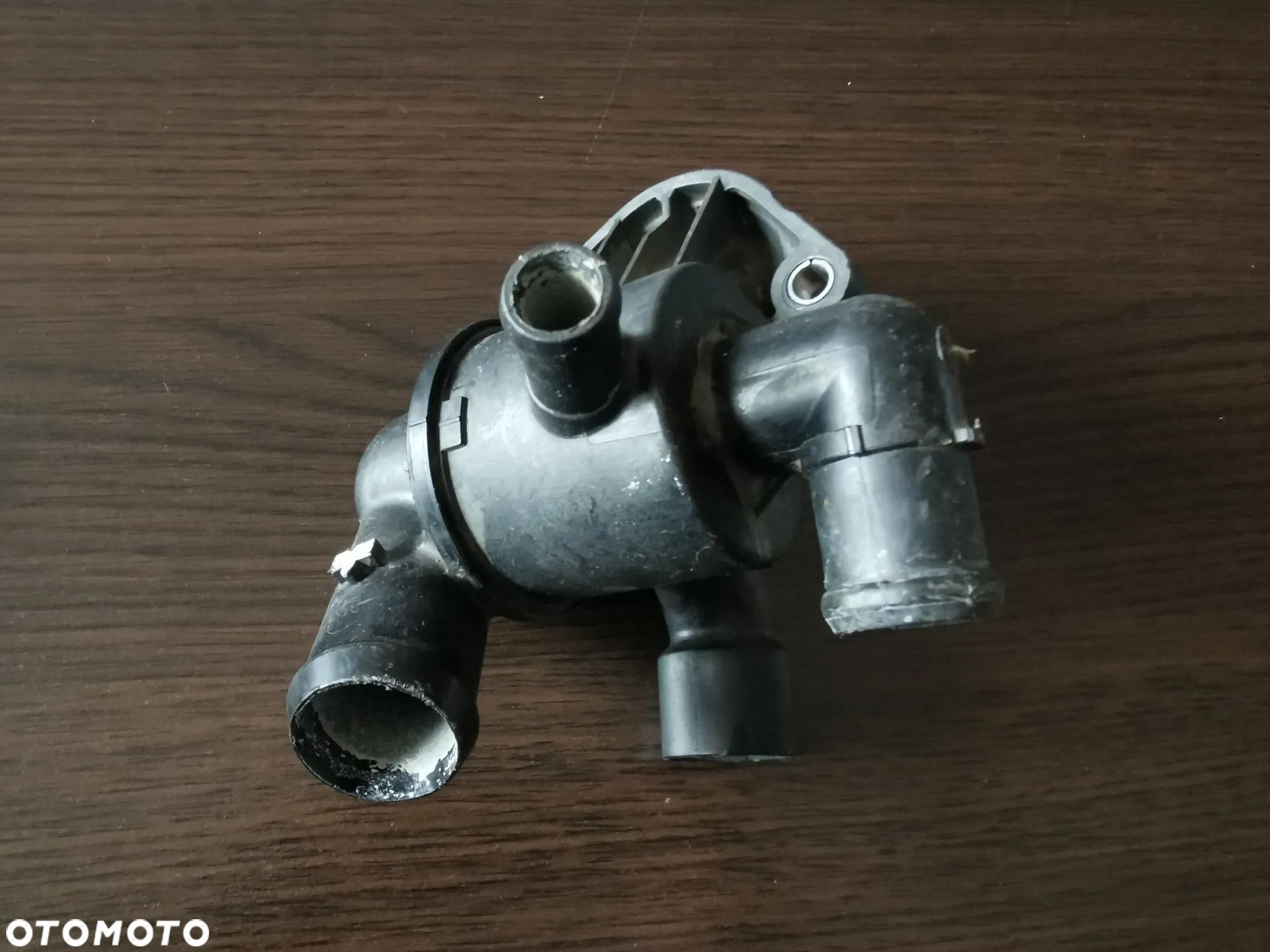 VW Audi Seat Skoda 2.0 tdi Obudowa termostatu termostat 03L121111AC - 1