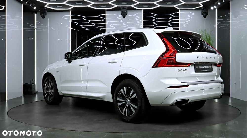 Volvo XC 60 T8 Twin Engine AWD Geartronic Momentum - 7