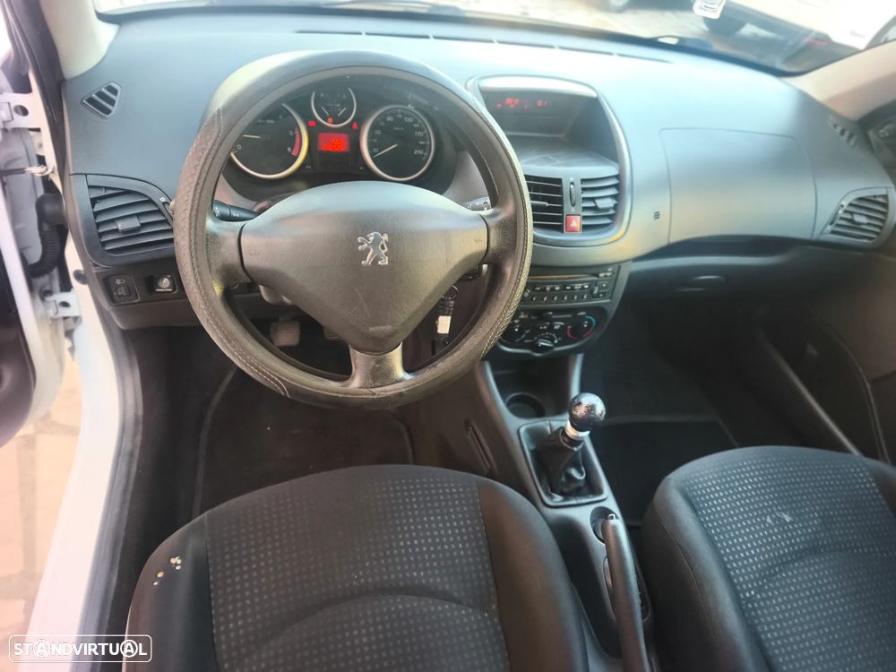 Peugeot 206+ - 13