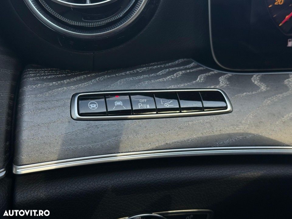 Mercedes-Benz CLS 400 d 4MATIC Aut - 26