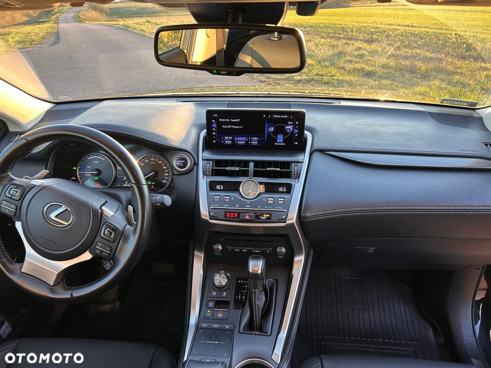 Lexus NX 300h F Impression AWD - 17