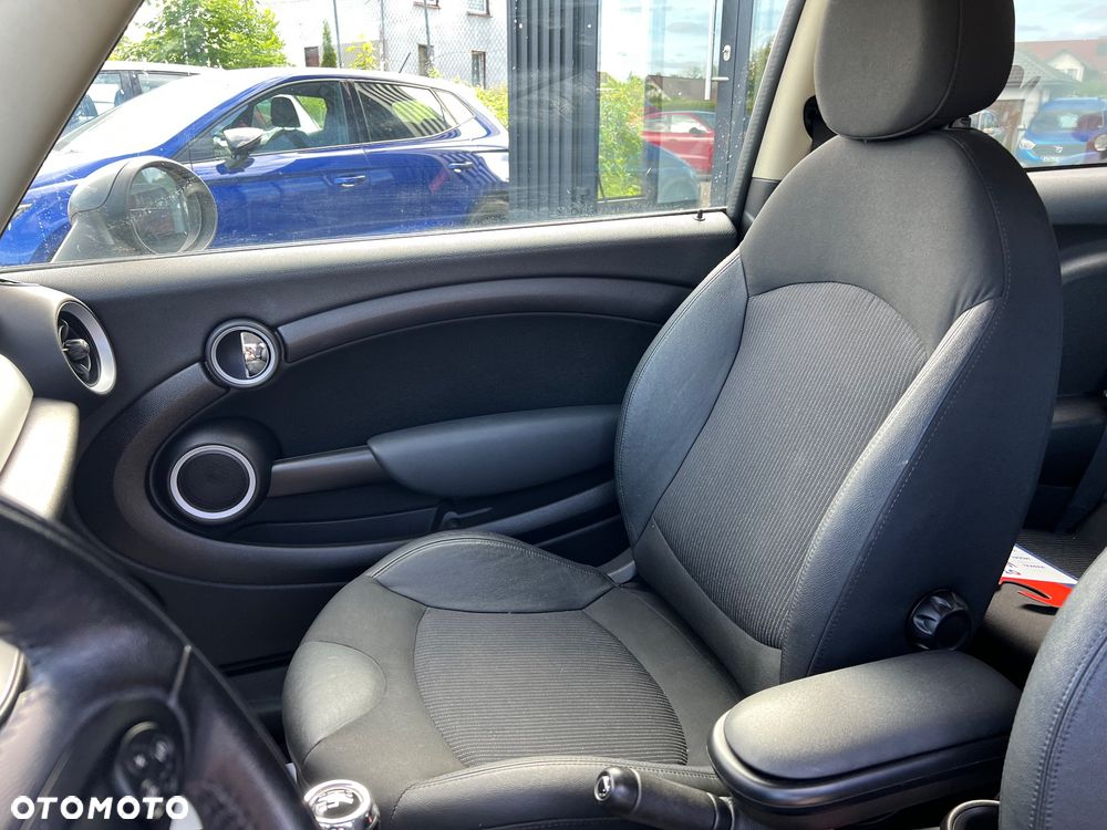 MINI Cooper D Bayswater - 20