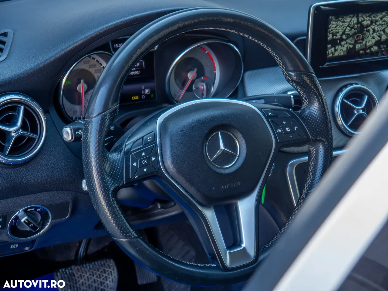 Mercedes-Benz GLA 220 CDI 4Matic 7G-DCT - 9