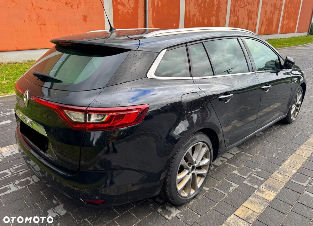 Renault Megane ENERGY TCe 130 EDC BOSE EDITION - 3