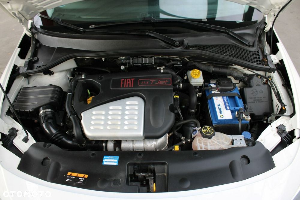 Fiat Tipo 1.4 T-Jet 16v Lounge - 30