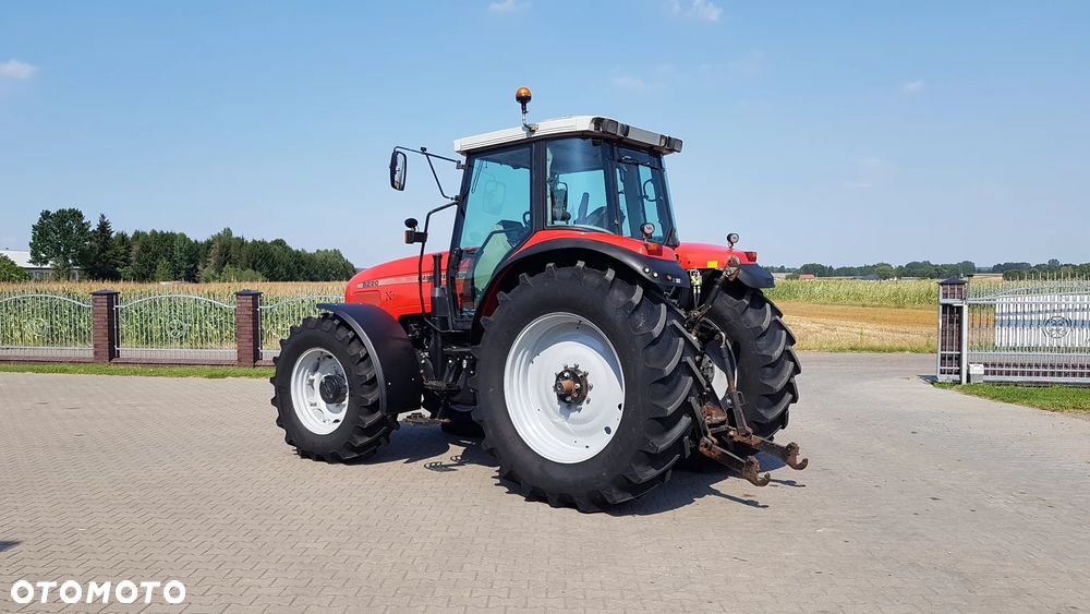 Massey Ferguson 8220 Xtra 2003R - 16