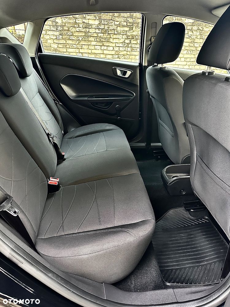 Ford Fiesta 1.0 EcoBoost Titanium - 23