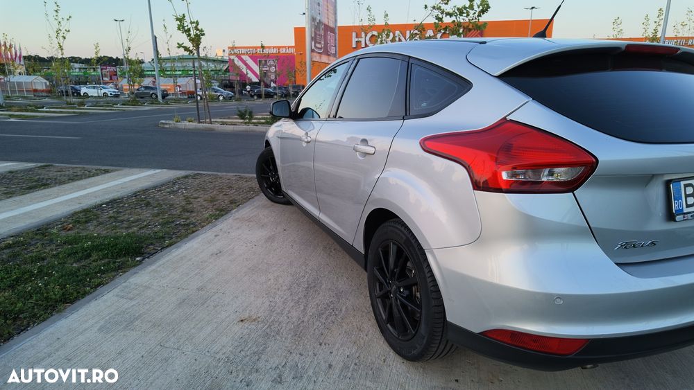 Ford Focus 1.0 EcoBoost Trend Edition - 9