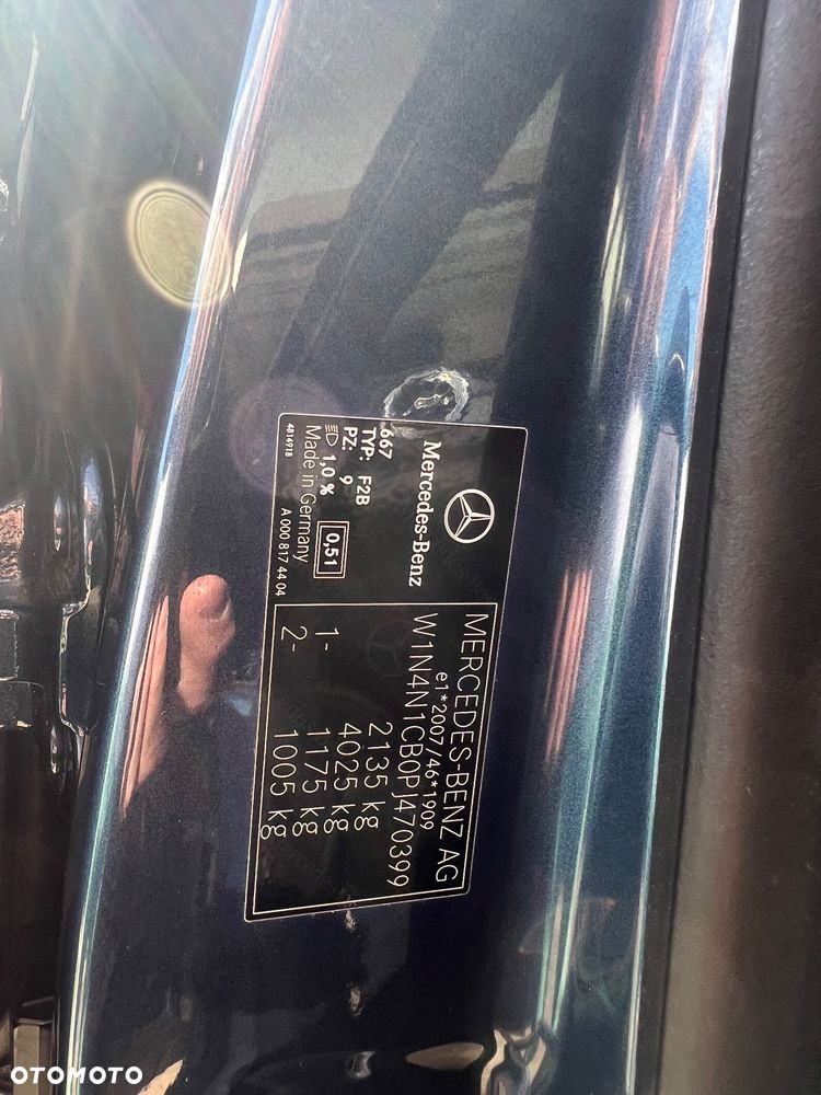 Mercedes-Benz GLA 200 d AMG Line - 13