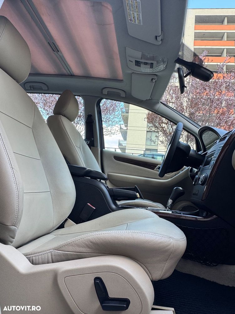 Mercedes-Benz A 180 CDI Autotronic Avantgarde Edition 10 - 12