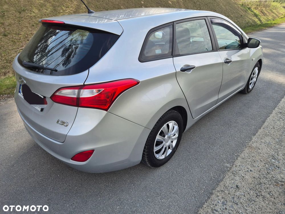 Hyundai i30 1.4 CRDi Classic - 4