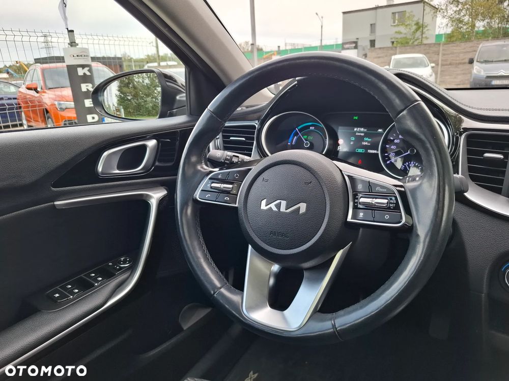 Kia XCeed - 23