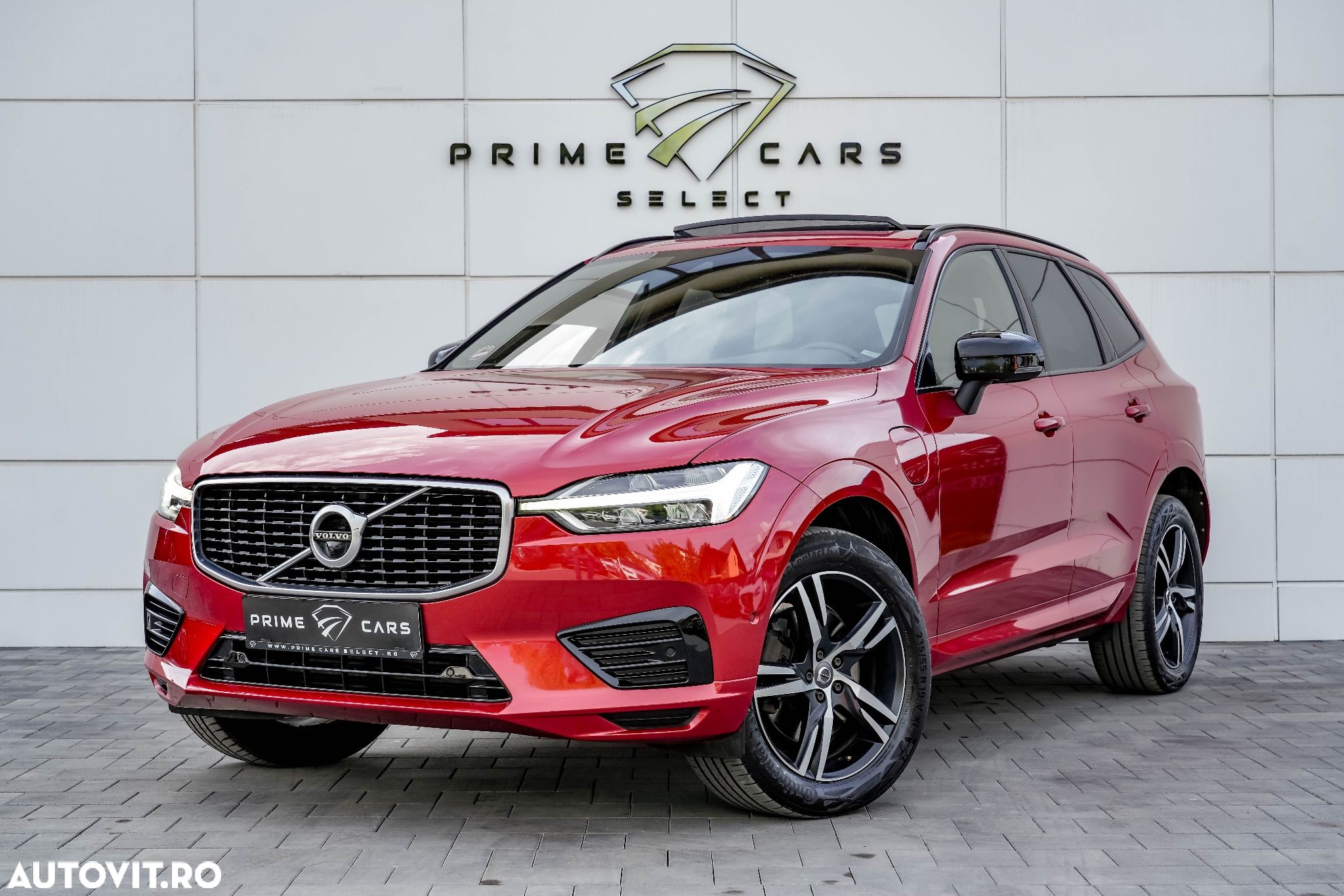 Volvo XC 60 Recharge T8 Twin Engine eAWD R-Design - 1