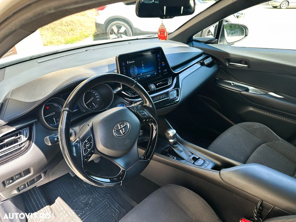 Toyota C-HR 1.8 HSD 4x2 CVT C-ult - 4