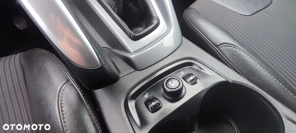 Ford Focus 1.6 TDCi DPF Start-Stopp-System Titanium - 16