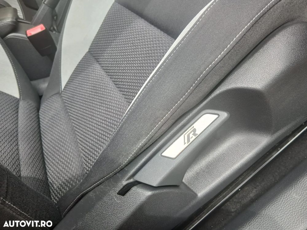Volkswagen Golf R 2.0 TSI Motion DSG - 11