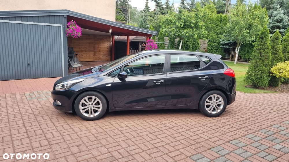 Kia Ceed 1.6 GDI Dream-Team Edition - 3