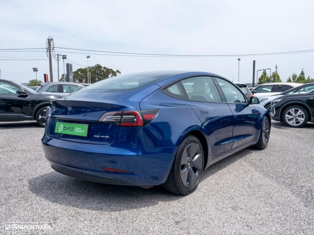 Tesla Model 3 Long-Range Dual Motor AWD - 17