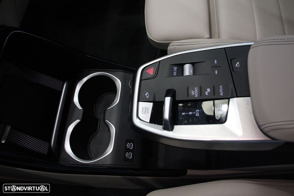 BMW X1 xDrive25e Pack Desportivo M - 15