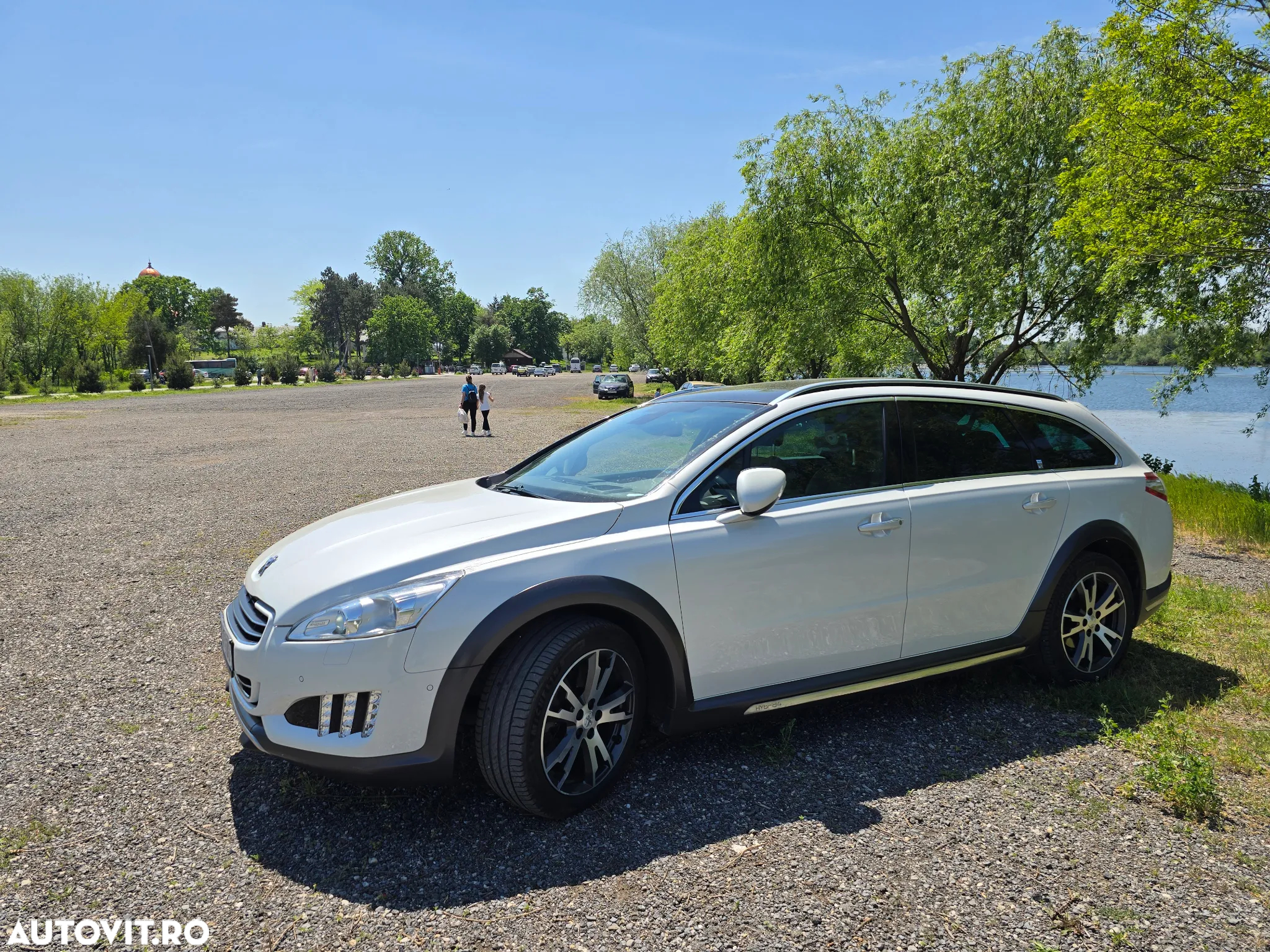 Peugeot 508 RXH Hybrid4 - 13