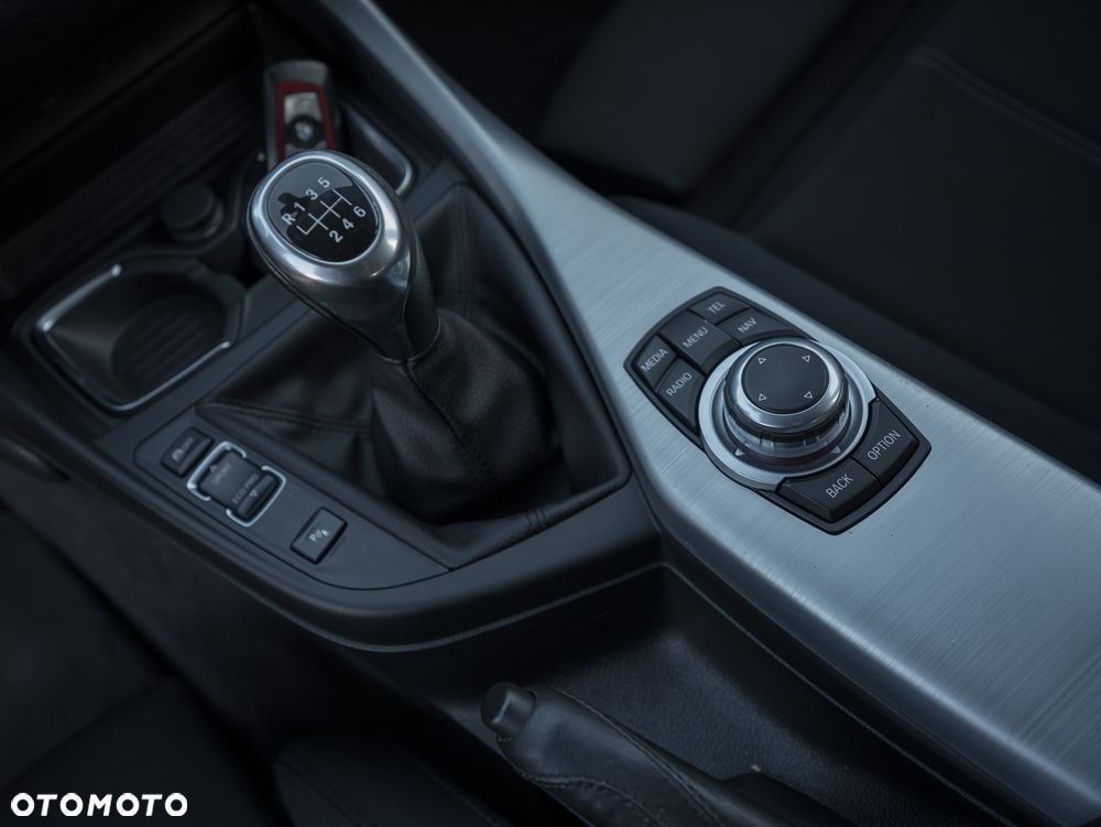 BMW Seria 1 120d Sport Line - 33