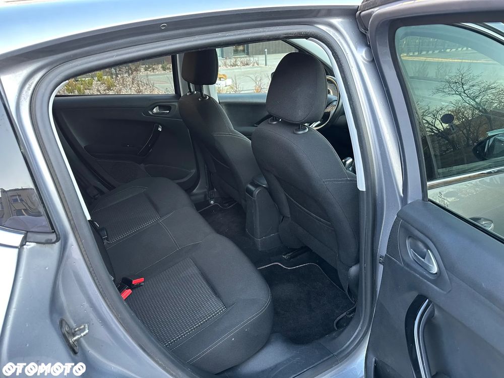 Peugeot 208 1.5 BlueHDi Allure S&S - 16