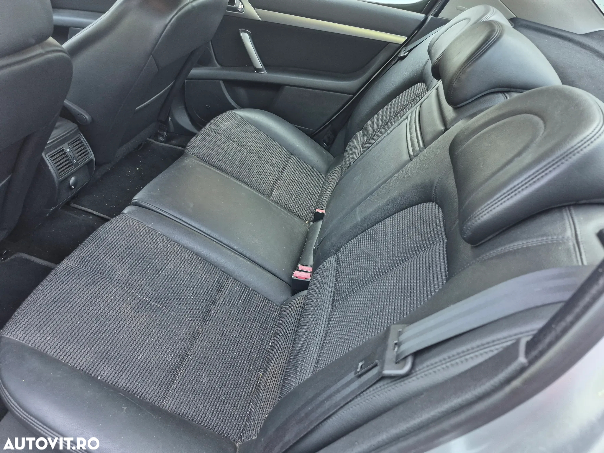 Peugeot 407 HDi 135 Automatik JBL - 40