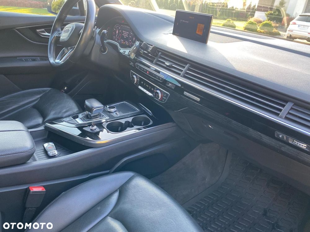 Audi Q7 - 35