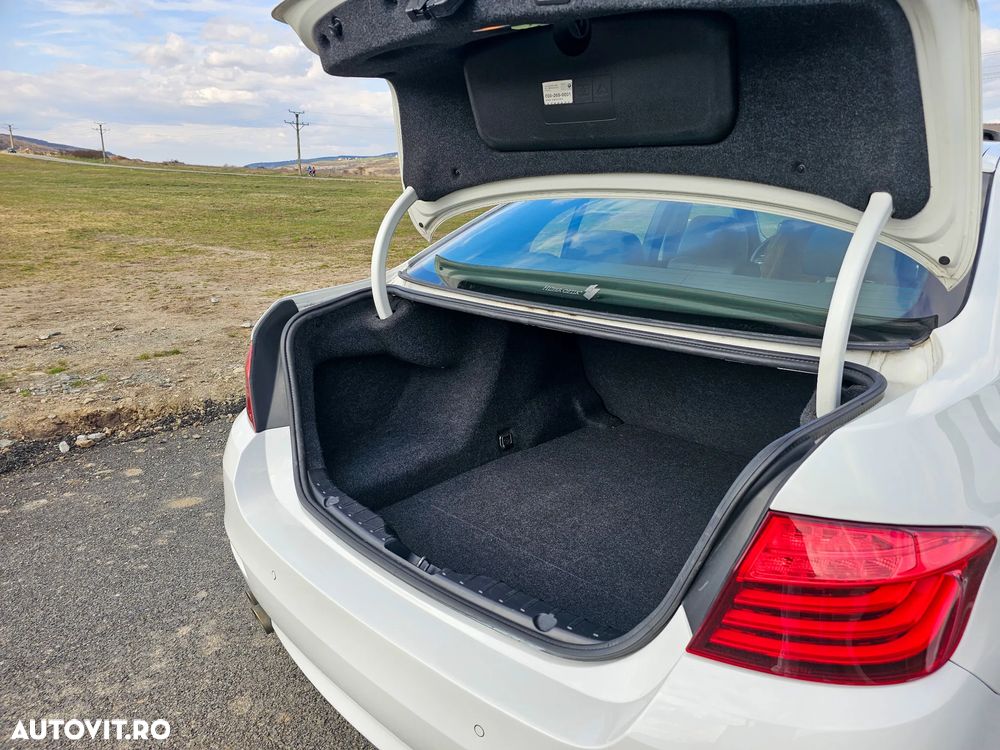 BMW Seria 5 520d Aut. Luxury Line - 20