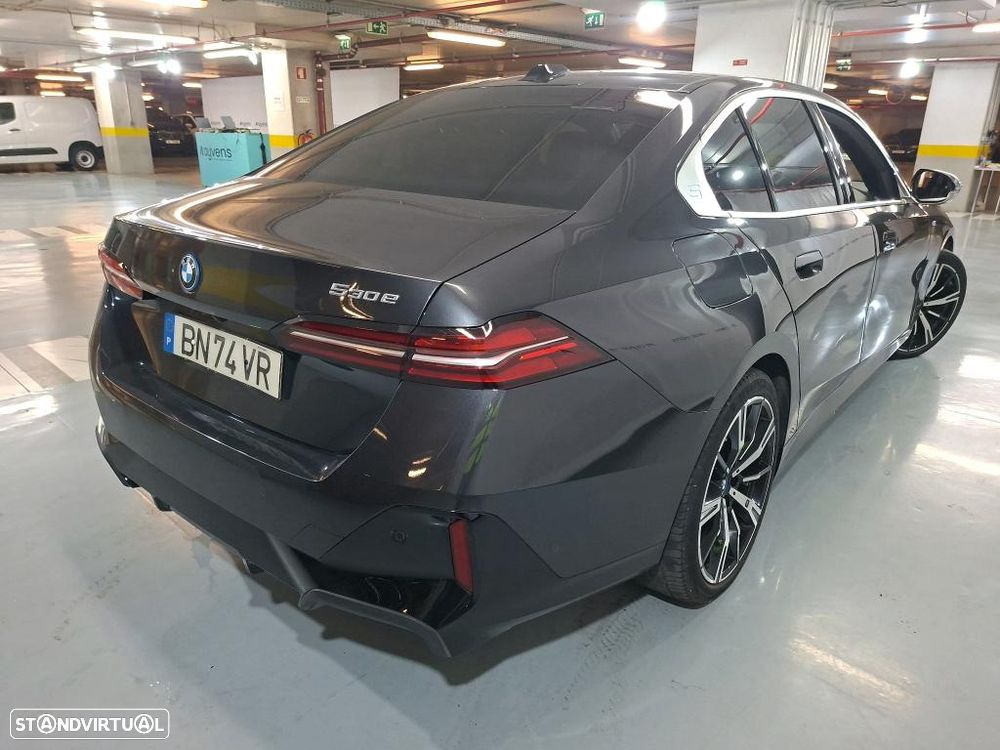 BMW 530 e - 4