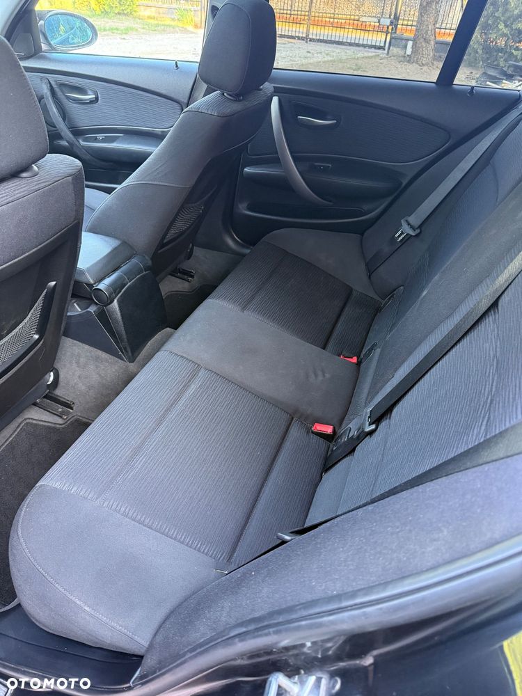 BMW Seria 1 118d - 8