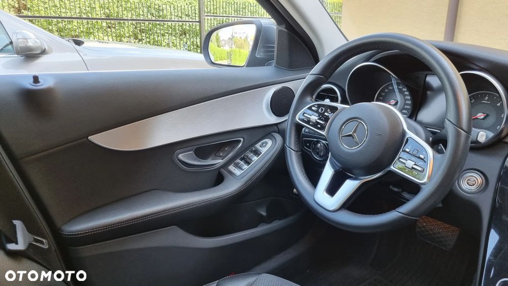 Mercedes-Benz Klasa C 220 d 4MATIC 9G-TRONIC - 17