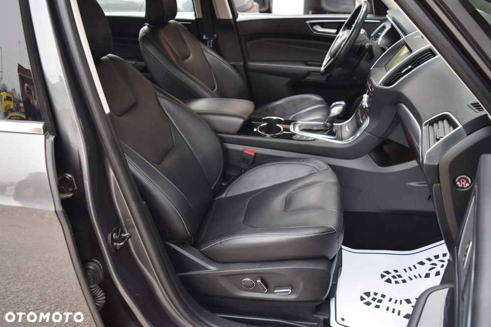 Ford S-Max 2.0 TDCi Titanium PowerShift - 39
