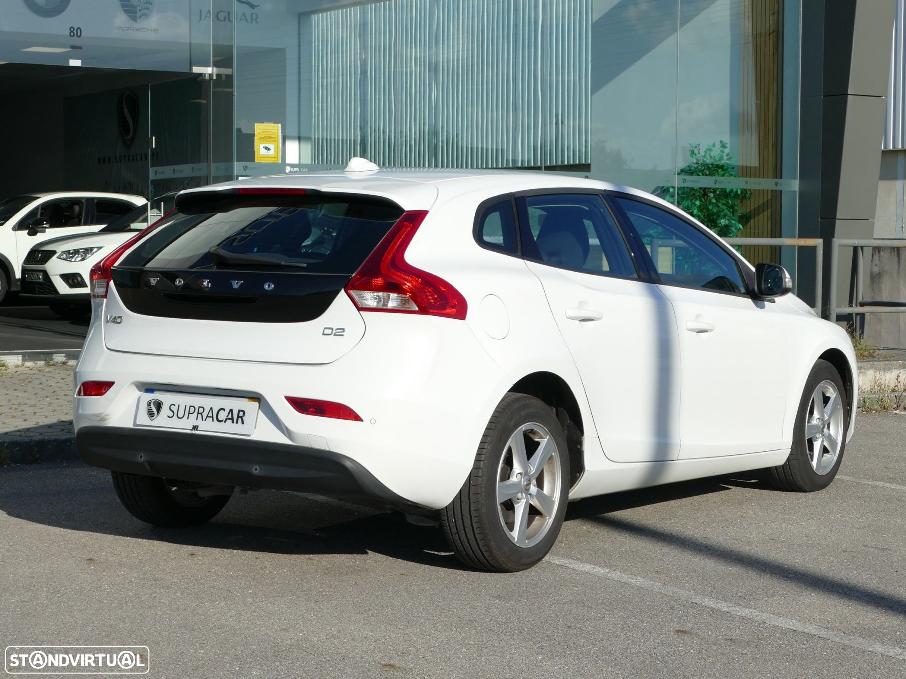 Volvo V40 2.0 D2 Kinetic - 3