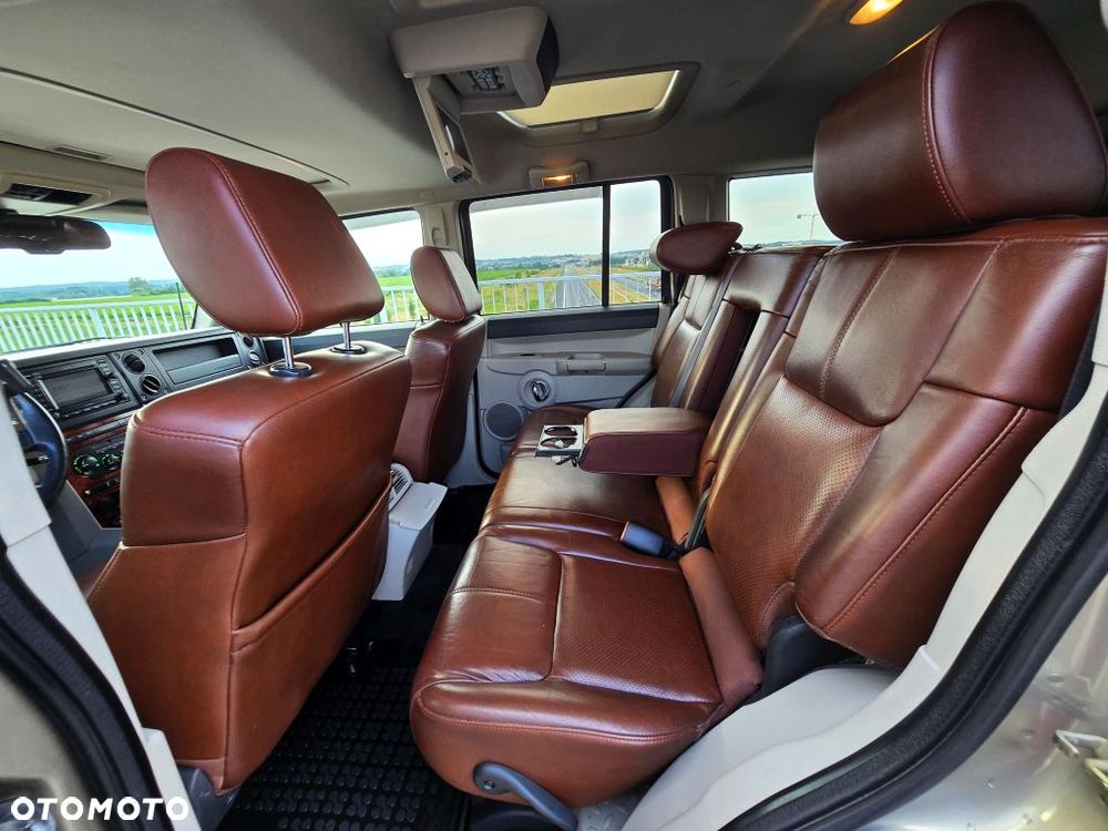 Jeep Commander 5.7 V8 HEMI Automatik Limited - 29