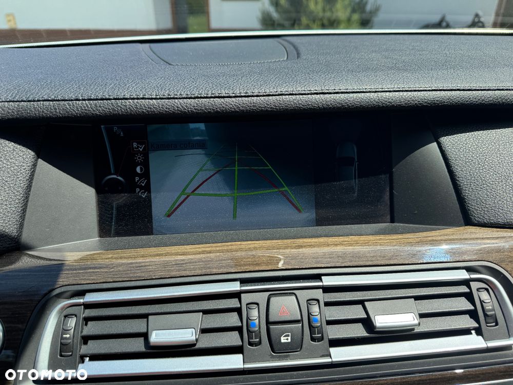 BMW Seria 7 750Li - 25
