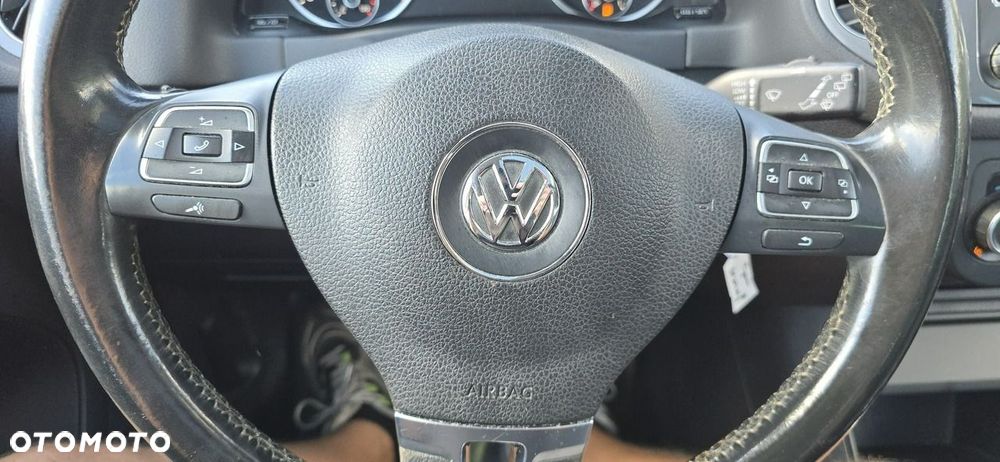 Volkswagen Tiguan - 32