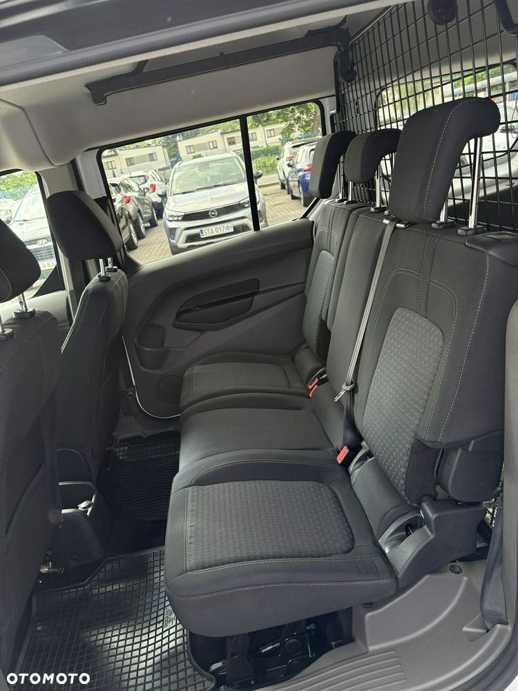 Ford Transit Connect - 13