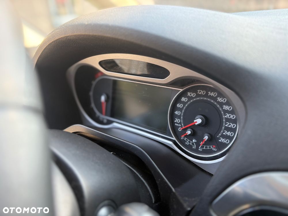 Ford S-Max 2.0 TDCi DPF Titanium MPS6 - 35