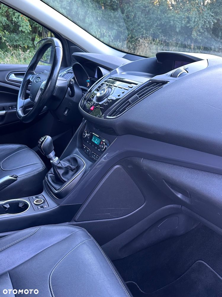 Ford Kuga 2.0 TDCi 4WD Titanium - 24