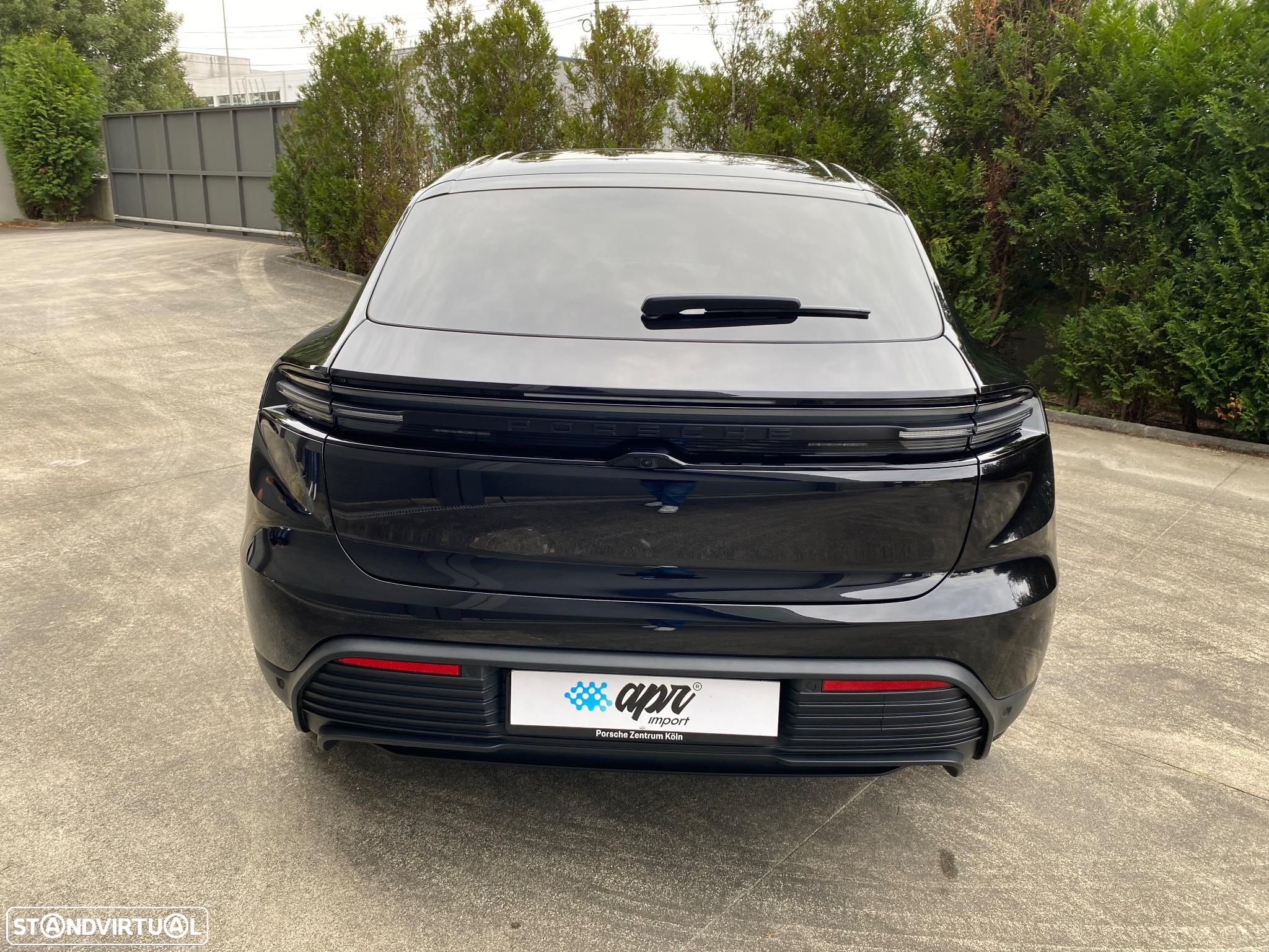 Porsche Macan Electric 4 - 4